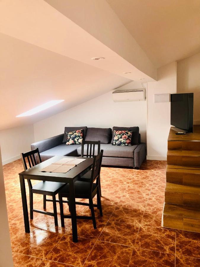 Apartamento Turistico Atico La Taberna Arenas de San Pedro Ngoại thất bức ảnh